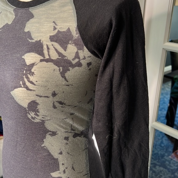 AMERICAN EAGLE long sleeve baseball tee, grey, size XS - Picture 3 of 8